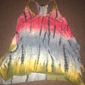 Multi color top w/ pockets